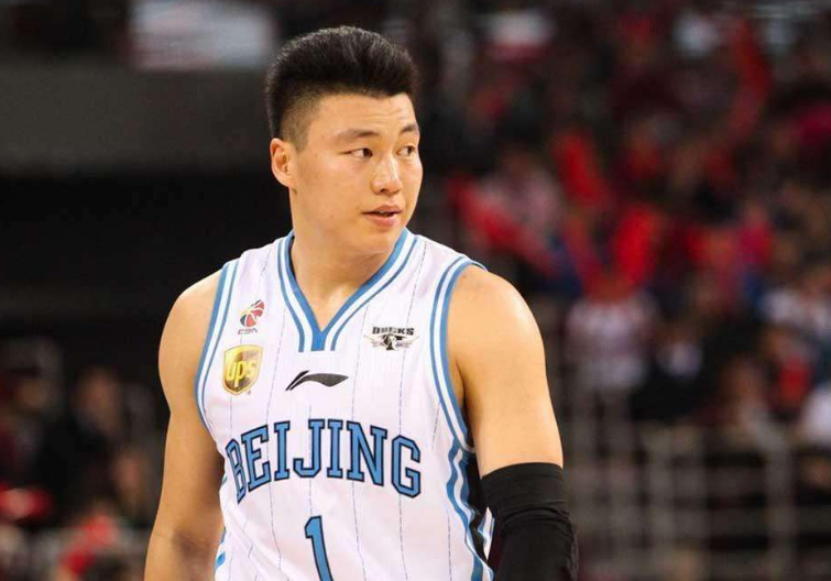 包含广东宏远训练开放日,冲刺阶段扳平良机引欢呼,意大利杯在即,球队文化再被提及的词条 包含广东宏远训练开放日,冲刺阶段扳平良机引欢呼,意大利杯在即,球队文化再被提及的词条