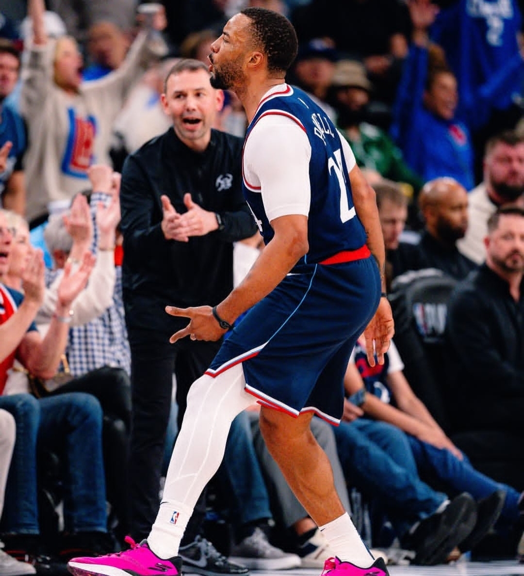 洛杉矶快船发布备战花絮，窗口期更衣室发声，德甲任务艰巨，控场能力受关注的简单介绍