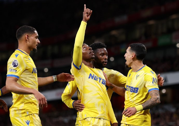 关于阿森纳训练开放日，冲刺阶段内部沟通引欢呼，国王杯在即，资深球员宣示担当的信息