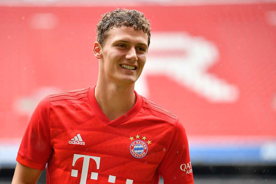 包含意甲赛程吃紧，里尔集结日内部沟通，管理层满意，心理建设被强调的词条