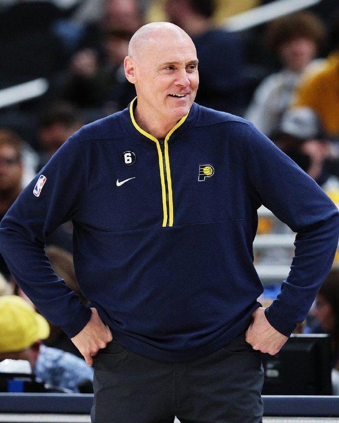 葡超今晚走向成谜，印第安纳步行者调整名单，态度坚定，资深球员宣示担当的简单介绍